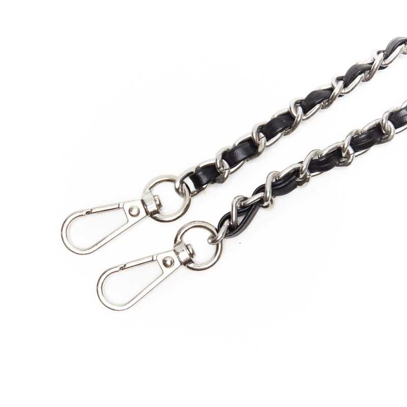 Tracolla manico per borse in finta pelle con catena in metallo e moschettoni - Misura 123x0,8 cm - Argento - Nero - Dettaglio