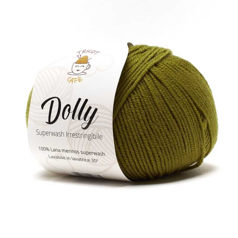 Gomitolo di lana merinos superwash verde marcio Dolly del marchio Tricot Café Gomitolo di lana merinos superwash verde marcio Dolly del marchio Tricot Café