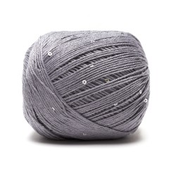 Filato Aurora viscosa naturale - Grigio con paillettes, gomitolo visto di lato