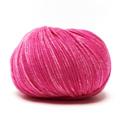Gomitolo di lana merinos extrafine fucsia neon Mattia Neon