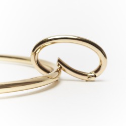 Oval snap hook for crochet and fabric bags - Gold - Opening detail