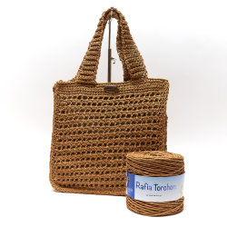 Borsa a rete realizzata con la Rafia Torchon all'uncinetto